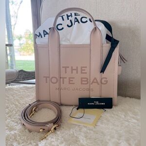 (SOLD) Authentic Marc Jacobs Leather The Tote Bag small